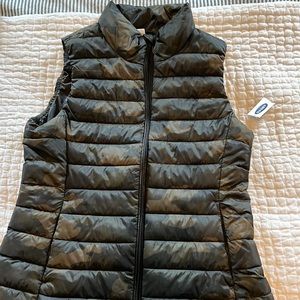 Old navy Camo puffer vest